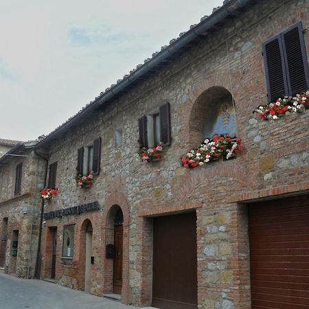 Vila La Fraternita Montefollonico Exteriér fotografie