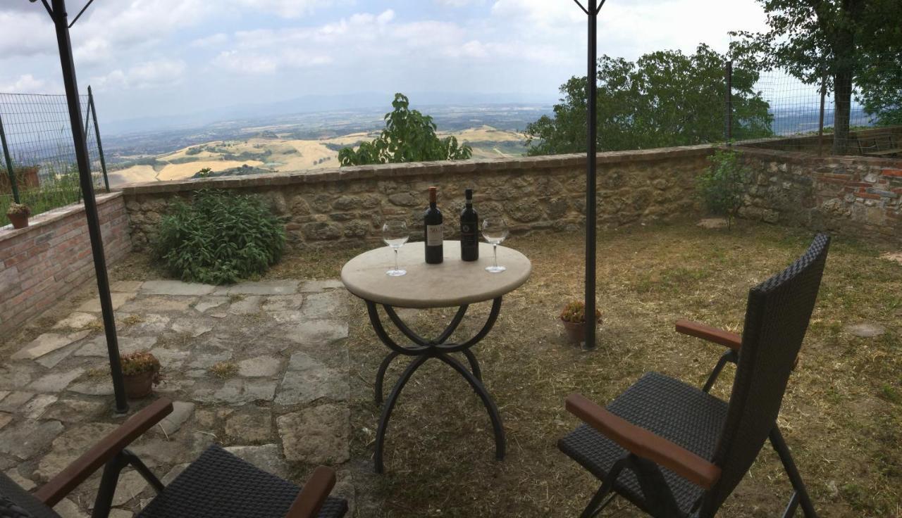 Vila La Fraternita Montefollonico Exteriér fotografie